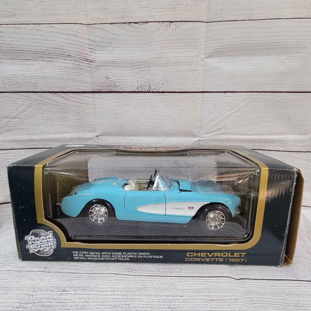 Road Tough 1957 Chevy Corvette Roadster Blue white 1:18 Scale Diecast Model Car